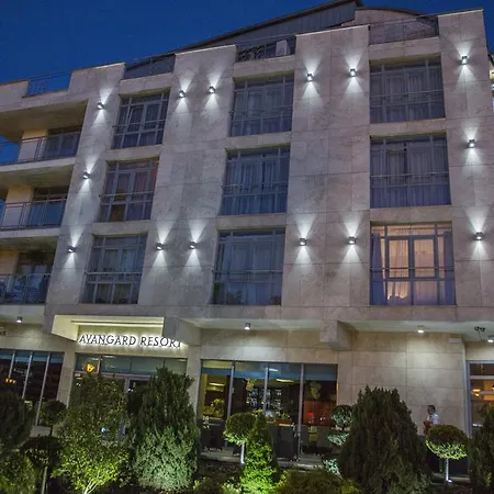 Avangard シフィノウイシチェ