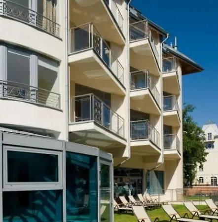 Ośrodek wypoczynkowy Avangard 4*